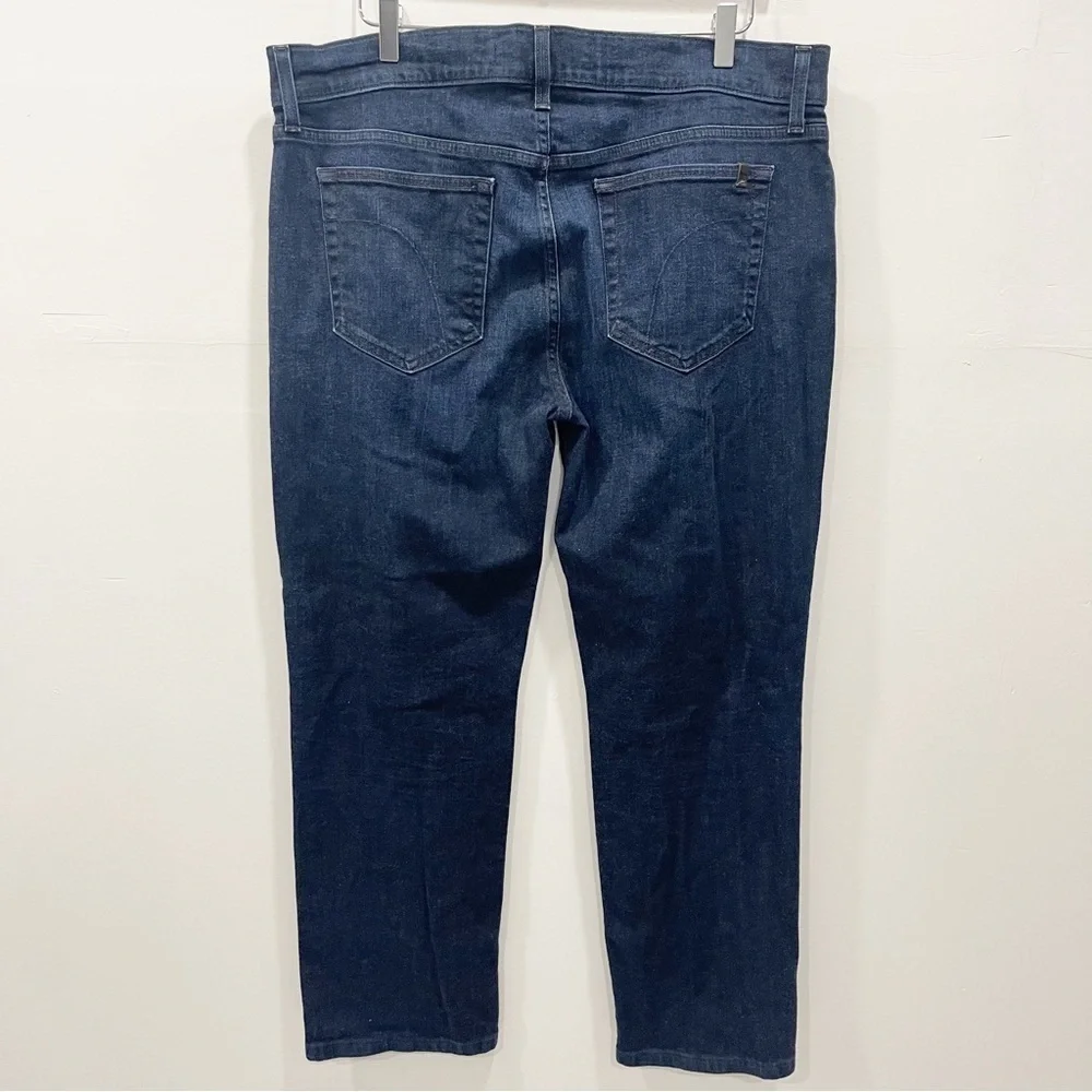 Joe’s The Classic Straight Leg Jeans in Bethea Dark Wash Size 38